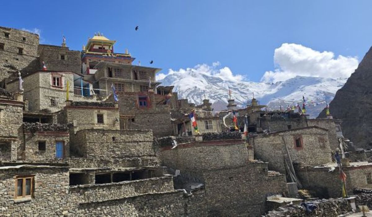 Nar Phu Valley trek beautiful ancient style house