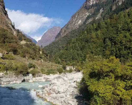 Short Manaslu Circuit Trek